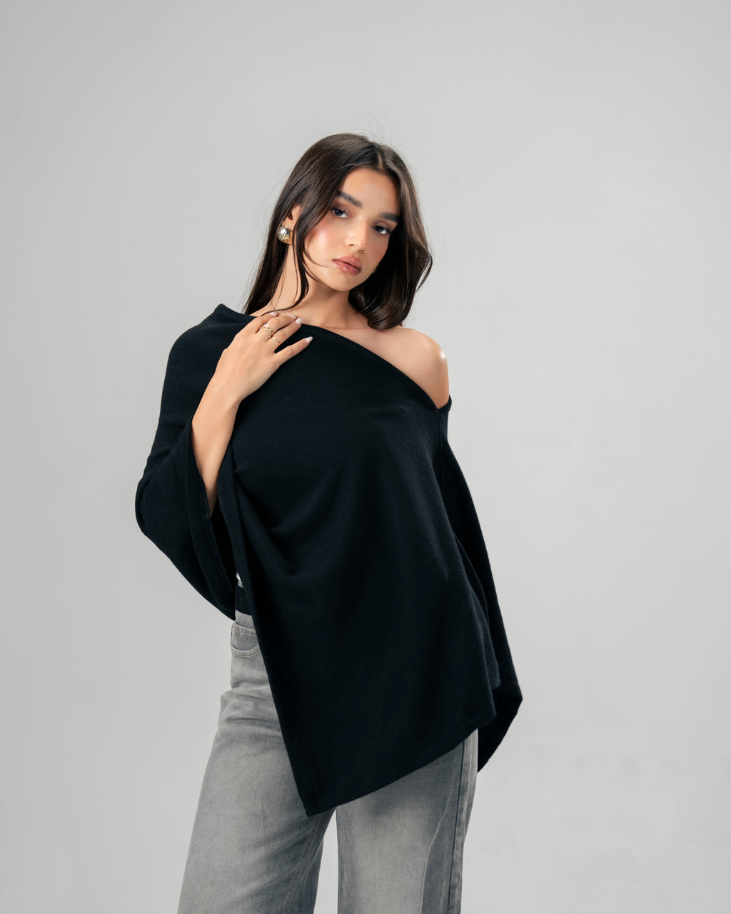 One-Shoulder black Poncho
