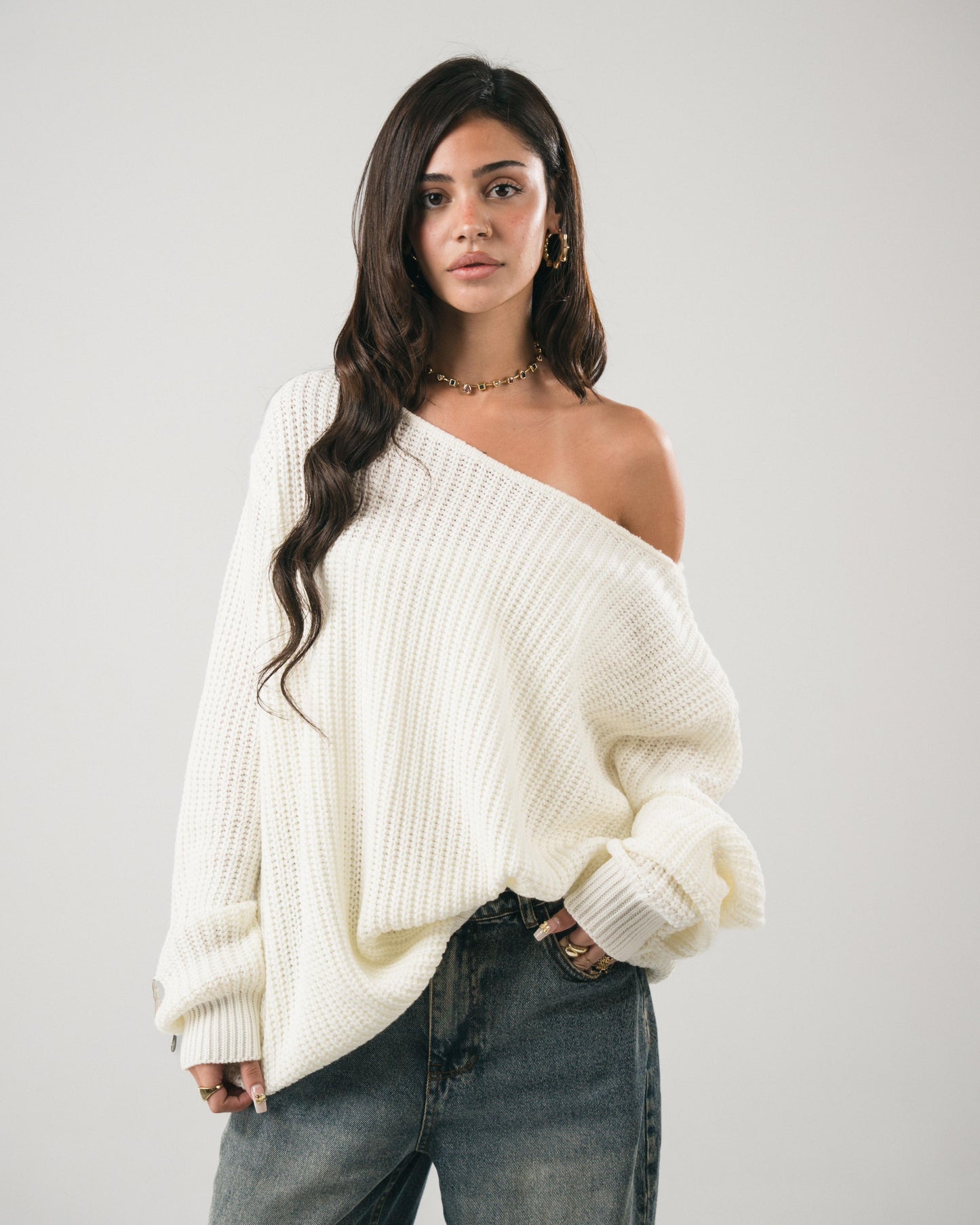 “OFF-SHOULDER” Off White Knitted Sweater